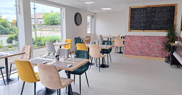 Restaurant Ti Spot à Sainte-Bazeille, France