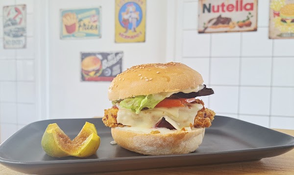 Restaurant Ti Spot à Sainte-Bazeille, France