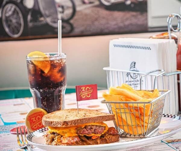 Restaurant TOMMY’S DINER LYON Carré de Soie à Vaulx-en-Velin, France