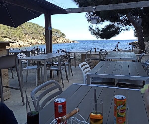 Restaurant Tonton Ju à Saint-Cyr-sur-Mer, France