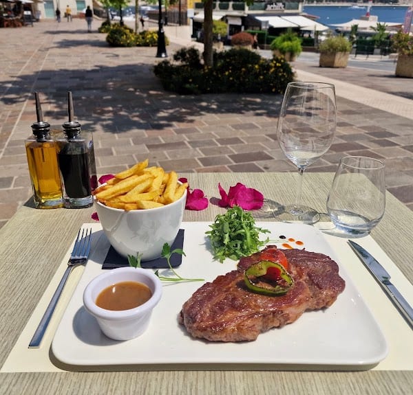 Restaurant TOSCA à Villefranche-sur-Mer, France