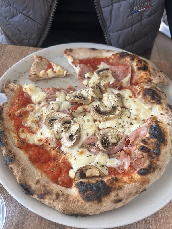 Restaurant Trattoria pizzeria ristorante à Créon, France