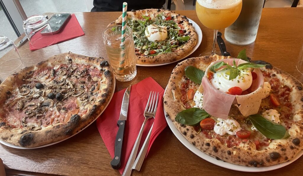 Restaurant Tutti italia (au feu de bois) à Vaulx-en-Velin, France