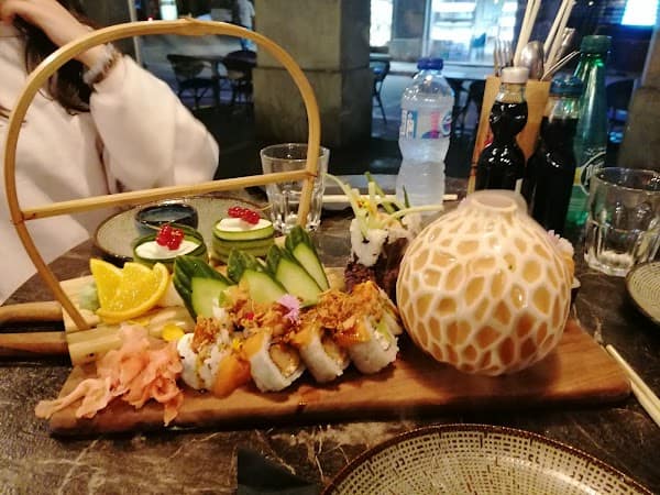 UMAMI Restaurant – Sushi Fusion à Chambery à Chambéry, France