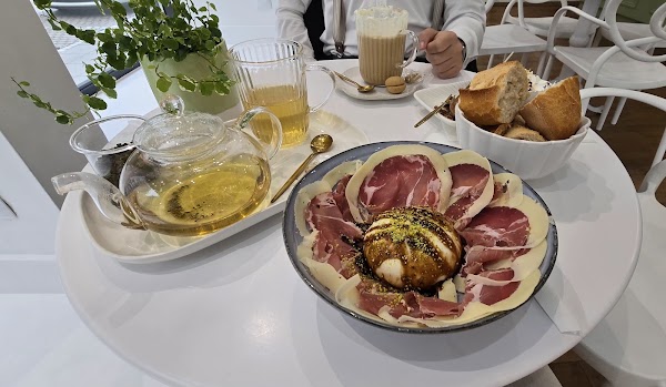 Restaurant Uni-K L’arrosoir – Café Fleurs à Sarreguemines, France