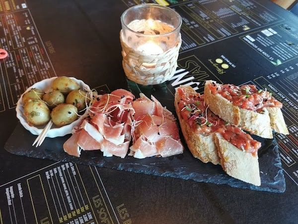 Restaurant Uno Mas à Saint-Cyprien, France