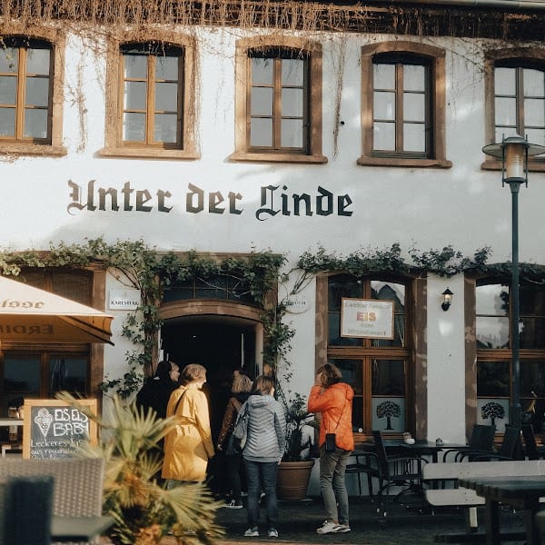 Restaurant Unter der Linde • Wirtshaus • St. Arnual • deutsche & französische Küche à Saarbrücken (Sarrebruck), Allemagne