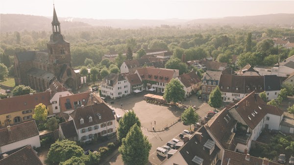 Restaurant Unter der Linde • Wirtshaus • St. Arnual • deutsche & französische Küche à Saarbrücken (Sarrebruck), Allemagne