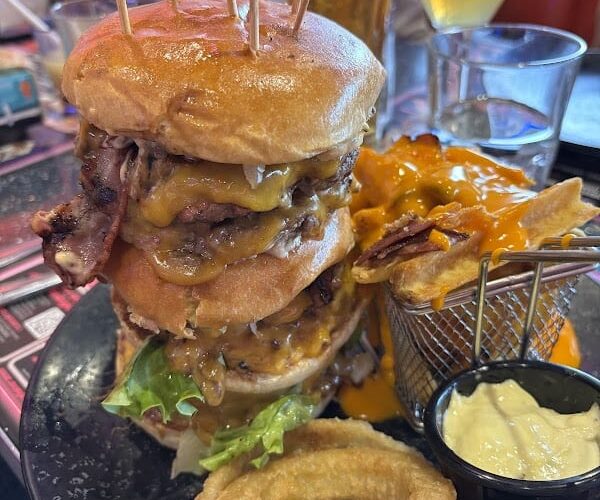 US Diner -restaurant Ephémère jusqu’au 02/11/25- à Chambéry, France