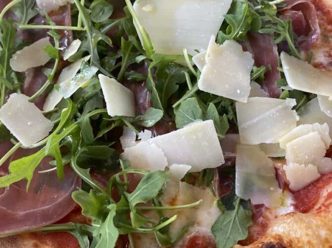 Restaurant V SAVEUR PIZZA à Bezannes, France