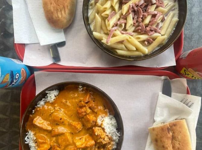 Vaav restaurant à Cergy, France