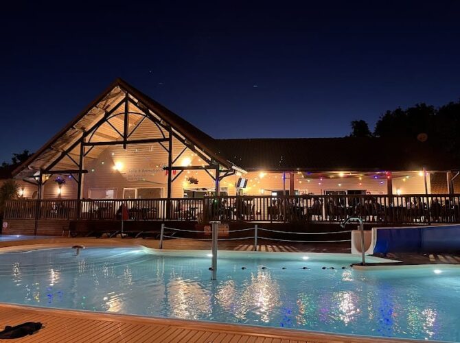 Restaurant VAL&TWINS à Soulac-sur-Mer, France