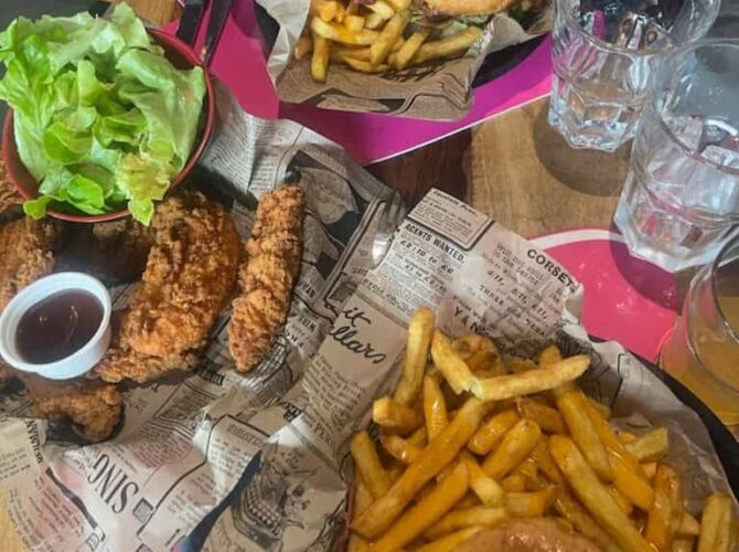 Restaurant Vegas Kitchen à Villefontaine, France