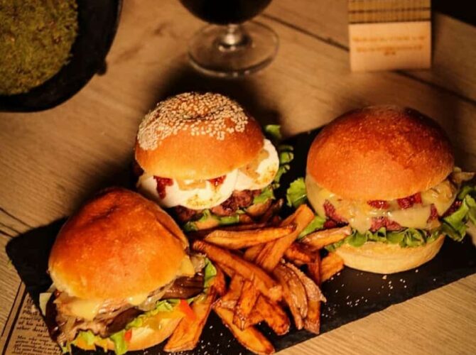 Restaurant Veliokasse à Cergy, France