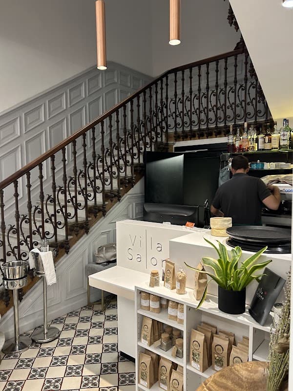 Restaurant Villa Salone à Salon-de-Provence, France