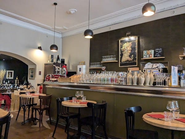 Restaurant Vin Ensèn à Caromb, France