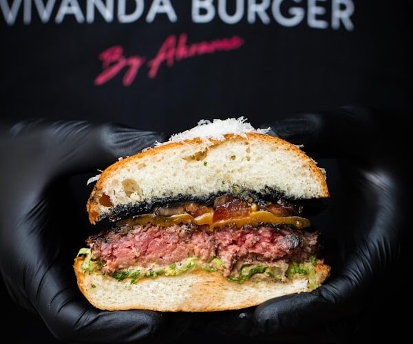 Restaurant Vivanda Burger à Orly, France