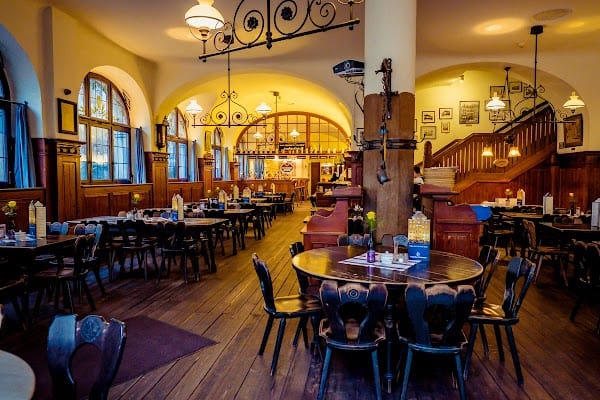 Restaurant Weisses Bräuhaus im Tal à München (Munich), Allemagne