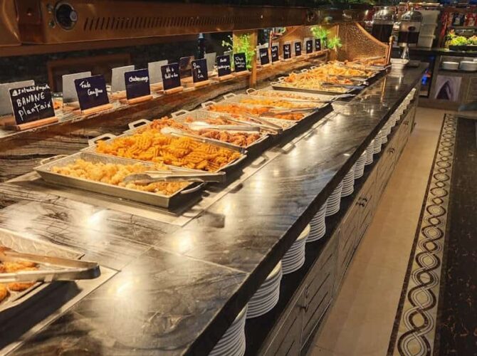 Restaurant Wok Grill Montigny à Montigny-le-Bretonneux, France