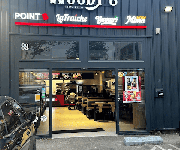 Restaurant WOODY’S | Food Court | Vaulx-en-Velin à Vaulx-en-Velin, France