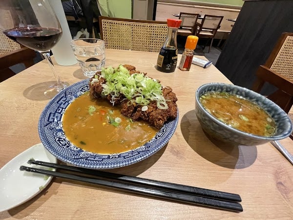 Restaurant YAKITORI 焼き鳥 Sushi Et Cuisine du monde à Angers, France