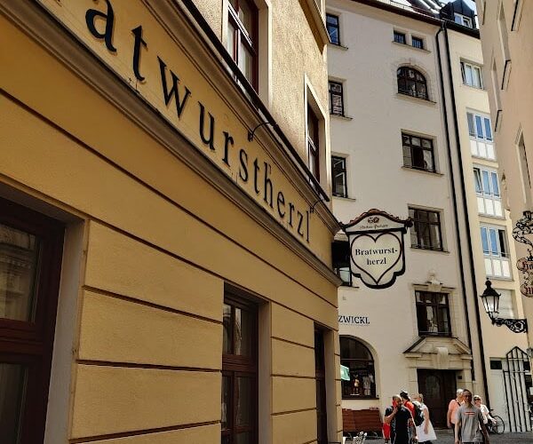Restaurant ZWICKL – Gastlichkeit am Viktualienmarkt à München (Munich), Allemagne
