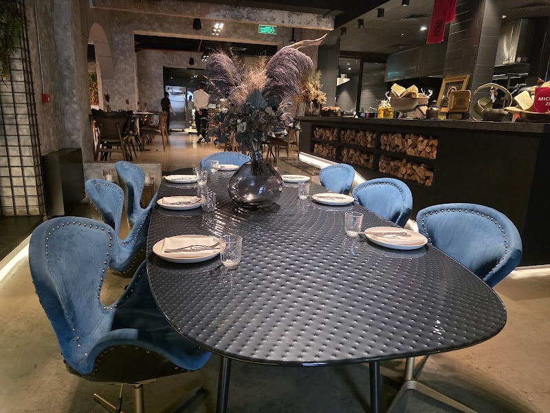 Restaurant 11 Woodfire à Dubaï, Émirats arabes unis