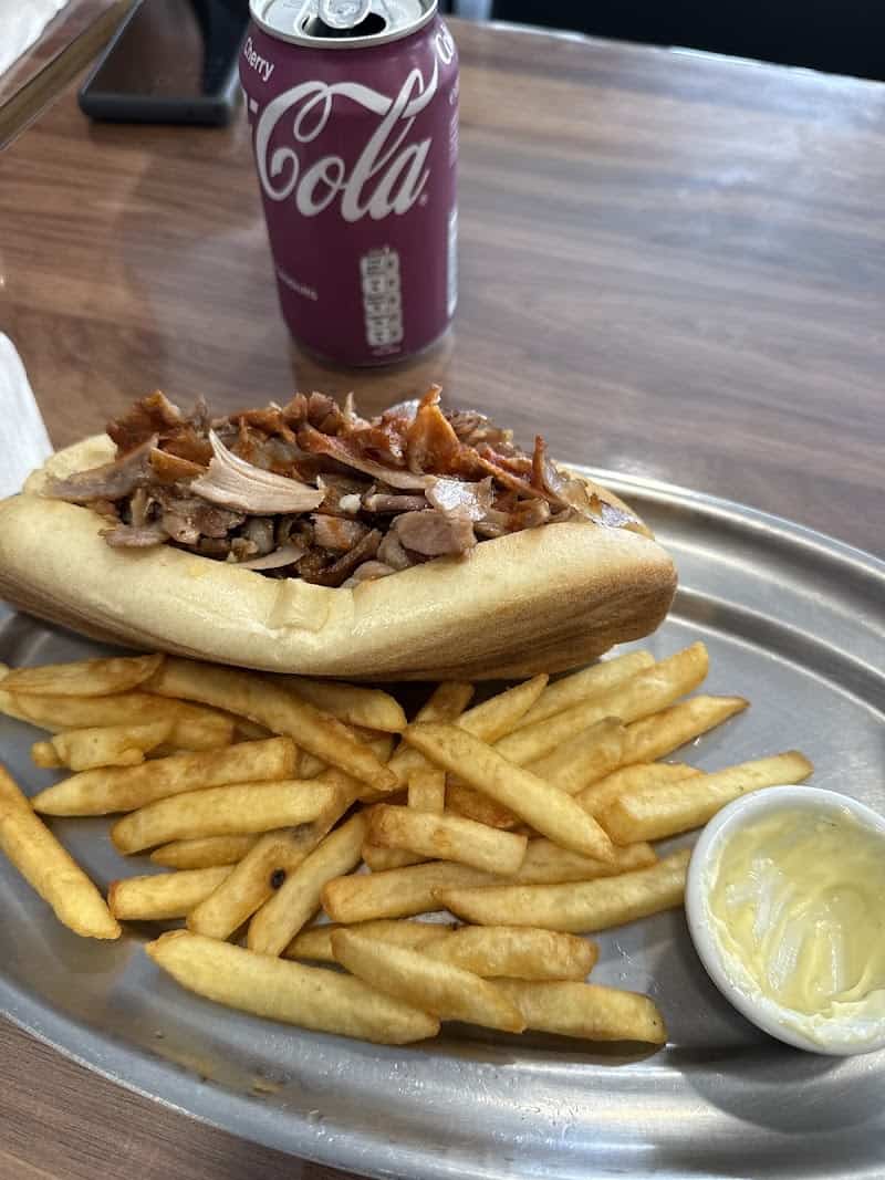 Restaurant 46 Kebab Street à Ballancourt-sur-Essonne, France