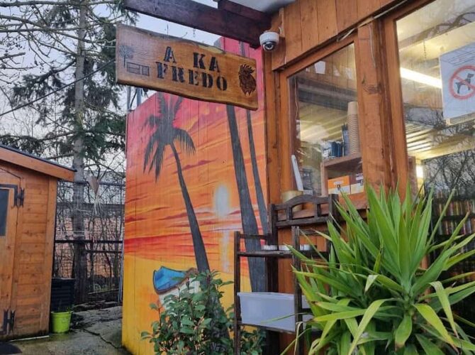 Restaurant À KA FREDO à Saulx-les-Chartreux, France