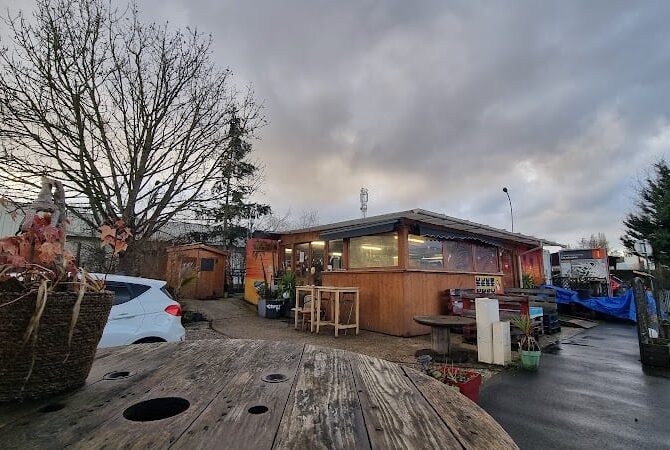 Restaurant À KA FREDO à Saulx-les-Chartreux, France