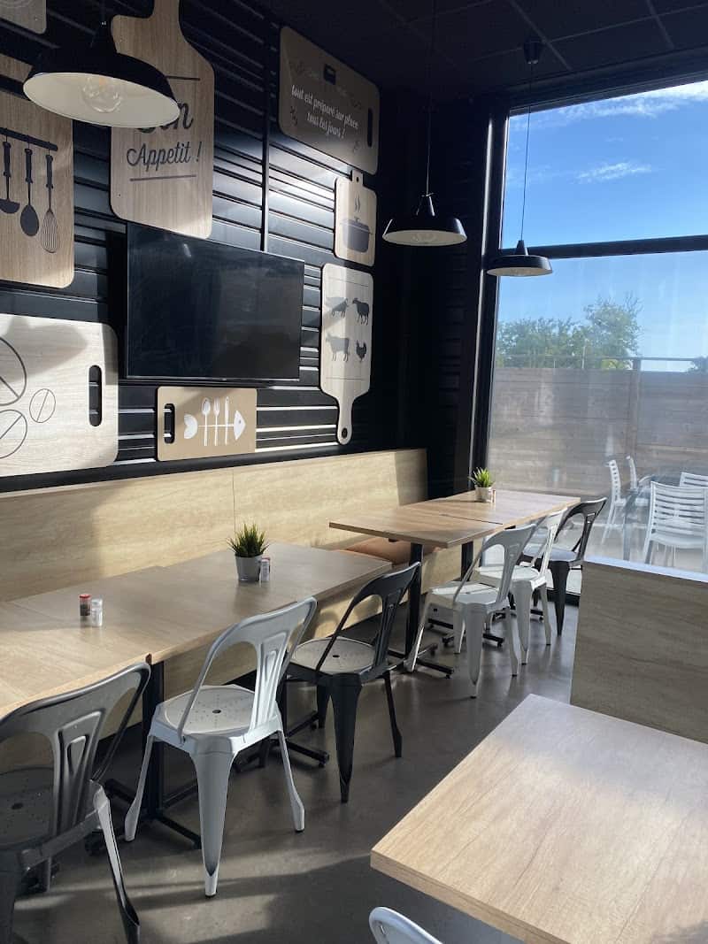 Restaurant À La Part Dinan à Taden, France