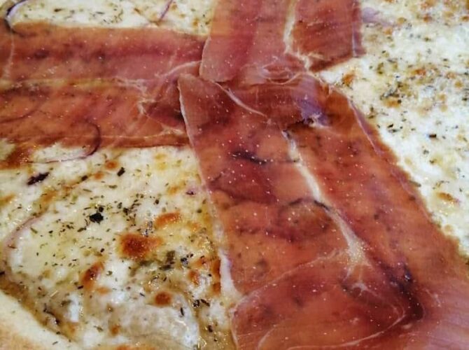 Restaurant A La Pizza Zia à Prades, France