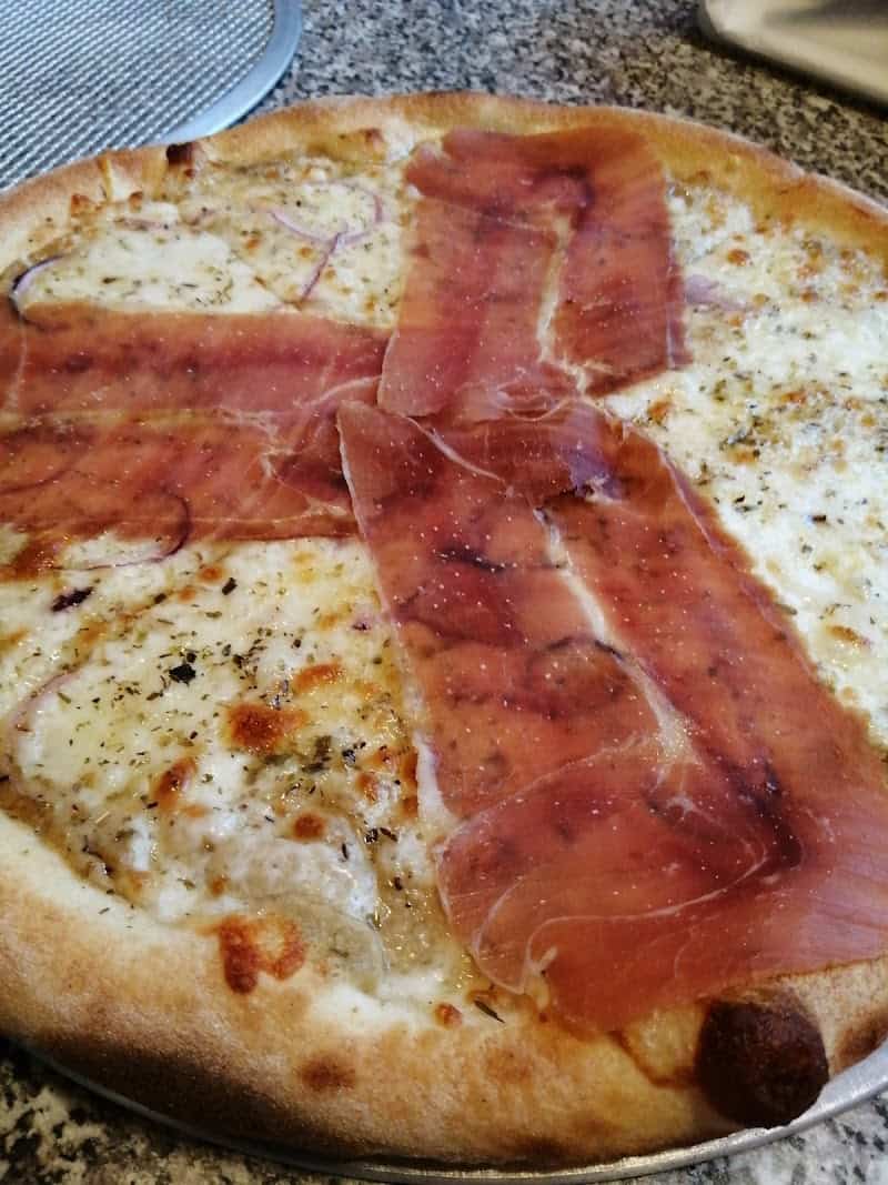 Restaurant A La Pizza Zia à Prades, France