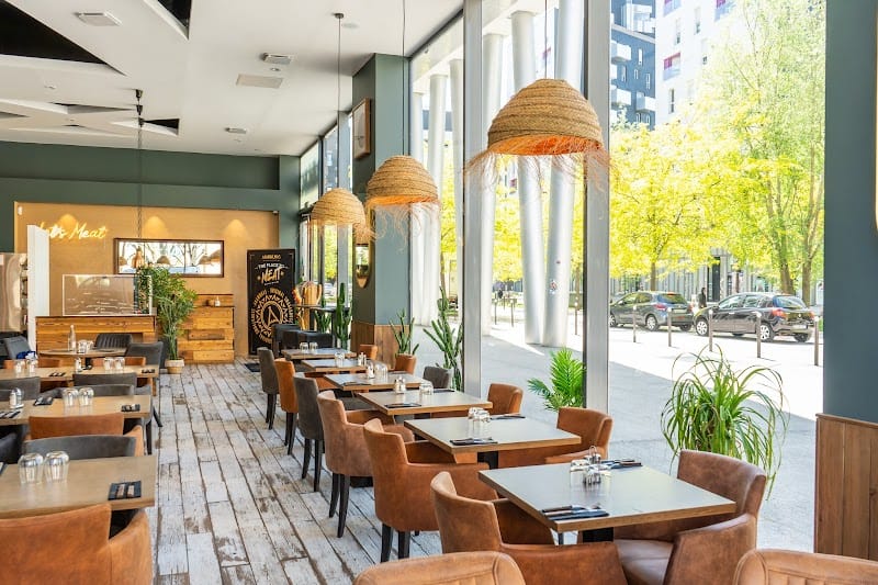 Restaurant Arawukas à Ivry-sur-Seine, France