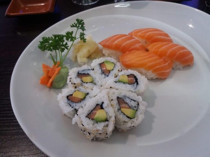 Restaurant Asaki Sushi à Dourdan, France