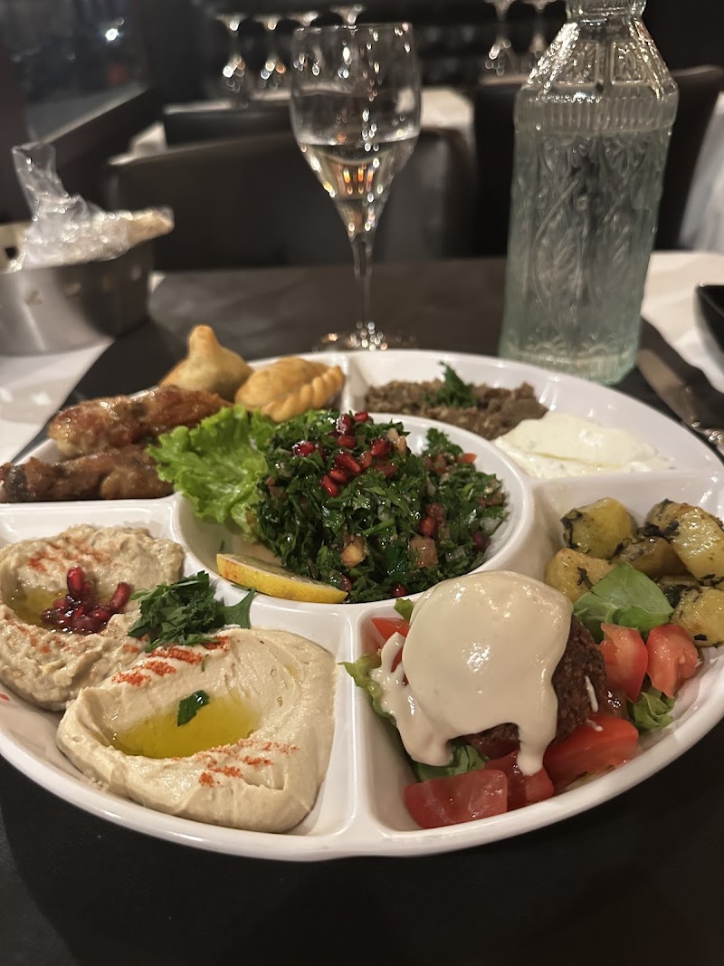 Restaurant Assanabel à Paris, France