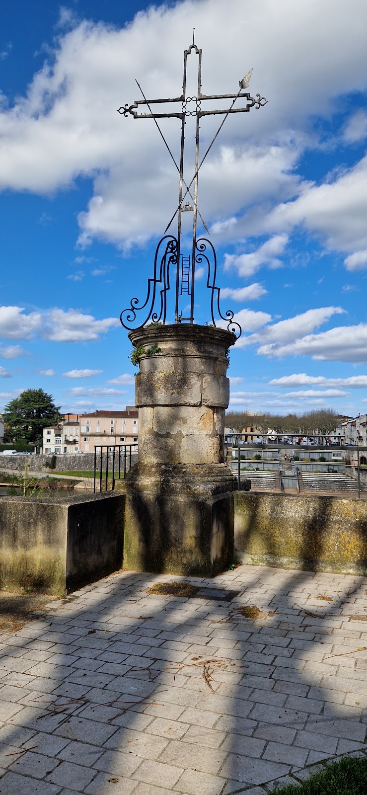 Restaurant Au bord de l’O à Villeneuve-sur-lot, France