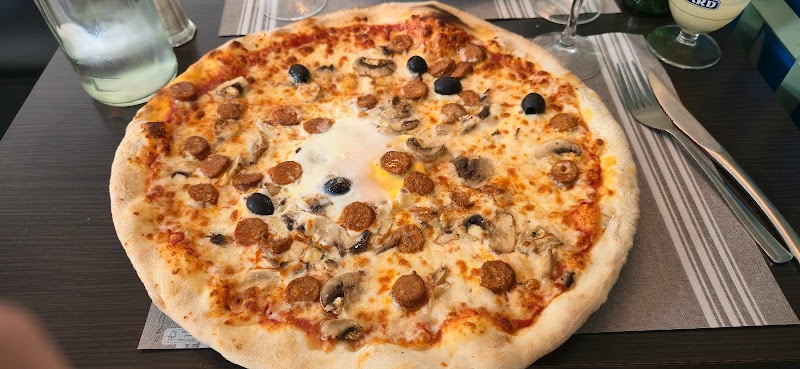 Restaurant Au Bouquet à Ivry-sur-Seine, France