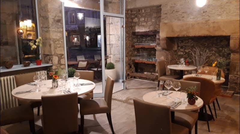 Restaurant Au bout de la ligne à Dinan, France