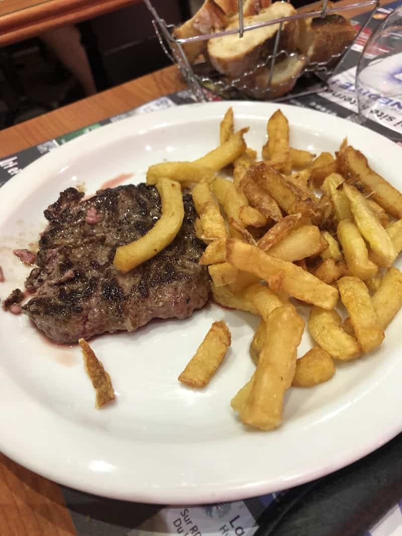 Restaurant Au Cochon de Lait à Falaise, France