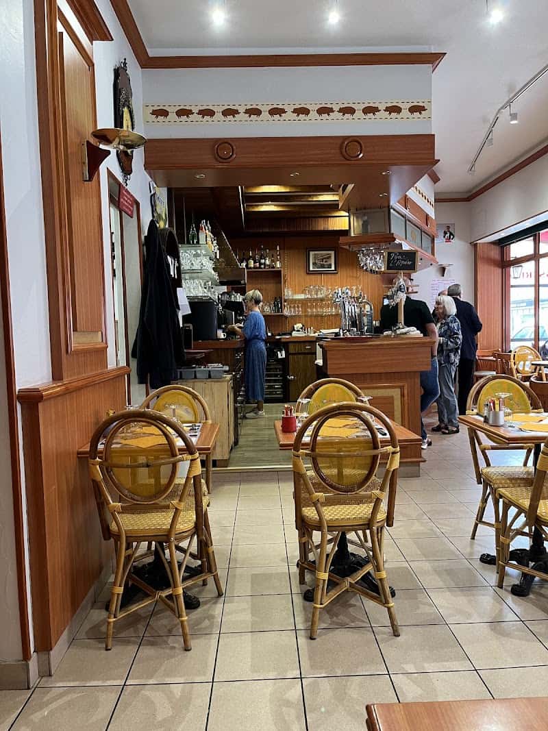 Restaurant Au Cochon de Lait à Falaise, France
