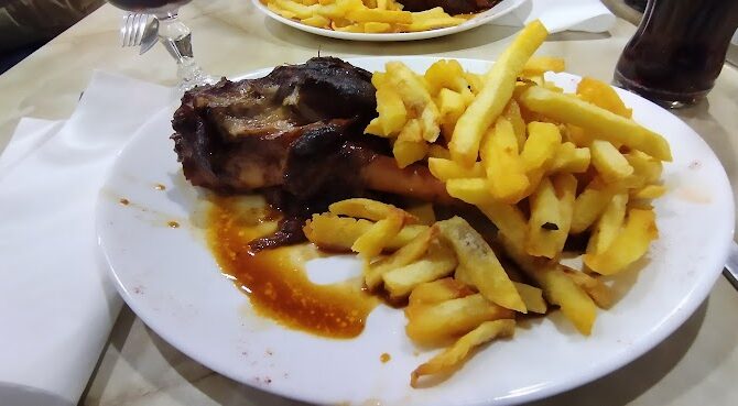 Restaurant Au Père Tout Va Bien à Gennevilliers, France