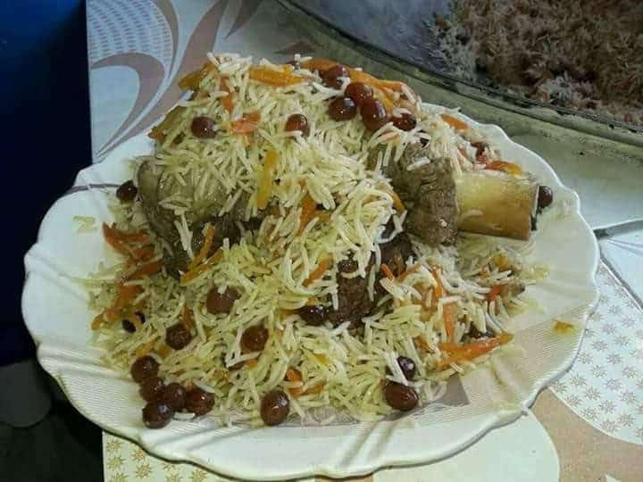 Restaurant Au petit bonheur à Ivry-sur-Seine, France