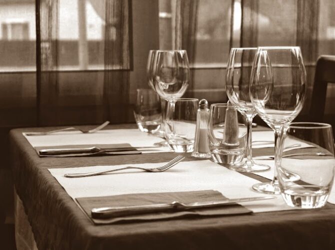 Restaurant Au repos de la forêt à Quincy-sous-Sénart, France