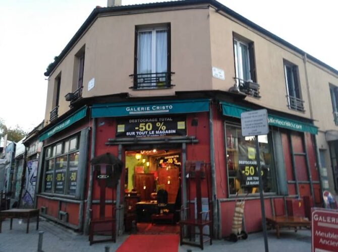Restaurant Au Roi du Café à Saint-Ouen-sur-Seine, France