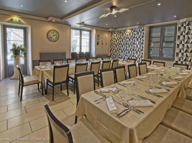 Restaurant Auberge de L’Espérance à Lardy, France