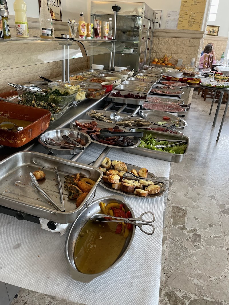 Restaurant Auberge Des Camaldules à Yerres, France