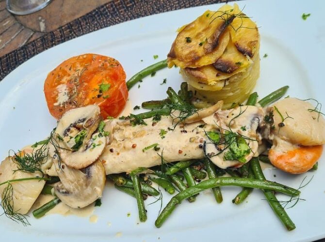 Restaurant Auberge du Soleil Levant à Pierrelaye, France