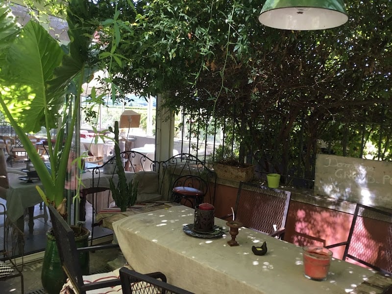 Restaurant Auberge La Tuilerie au Domaine Grand-Père Jules à Violès, France