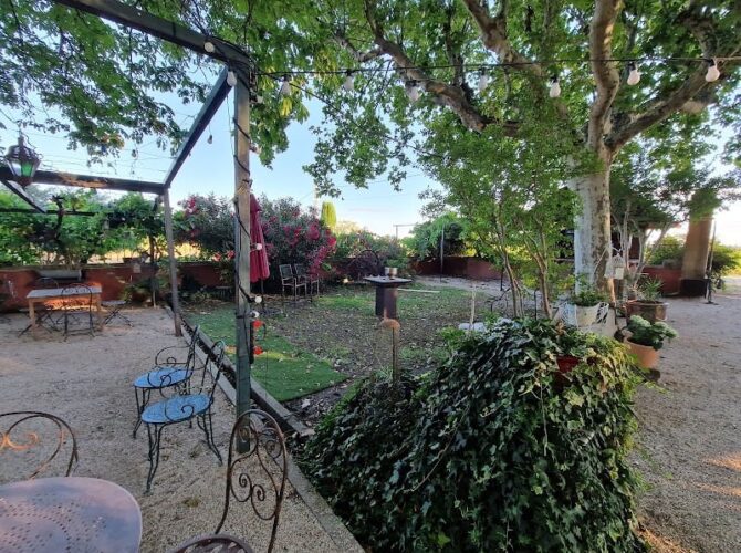 Restaurant Auberge La Tuilerie au Domaine Grand-Père Jules à Violès, France